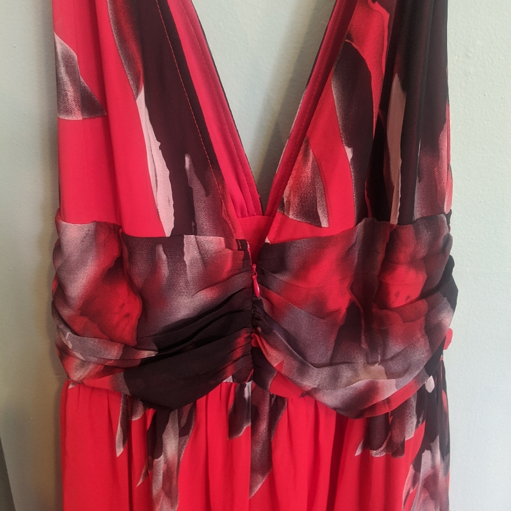 Long Red and Black Dress - Picture 4 of 6